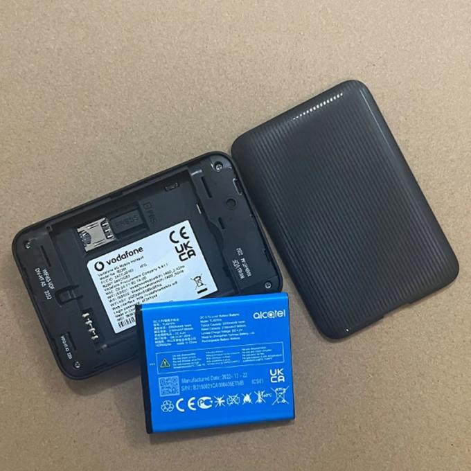 Originario Vodafone R228T Pocket Router 150Mbps 4G LTE Wireless WiFi Portable Modem Mini Outdoor Hotspot Con slot per schede SIM 7